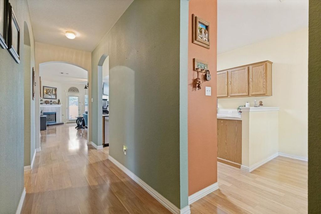 903 Ranchero RD, Leander, TX 78641