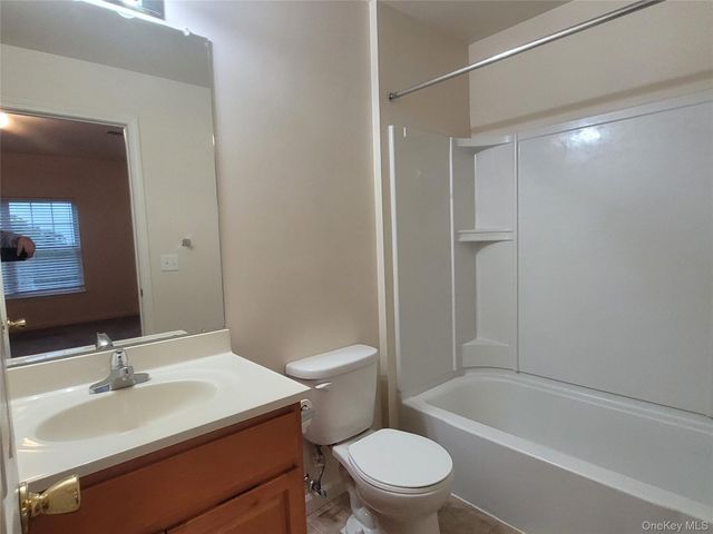 294 Ruth Court, Middletown, NY 10940