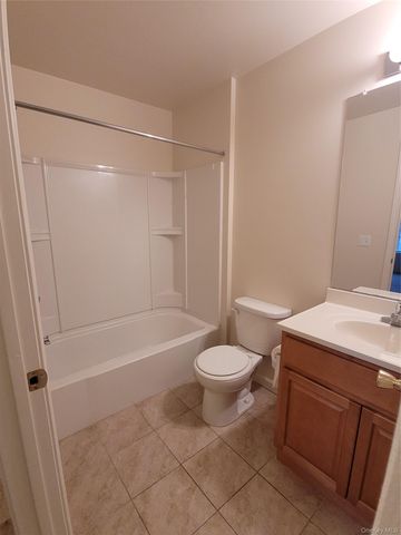 294 Ruth Court, Middletown, NY 10940