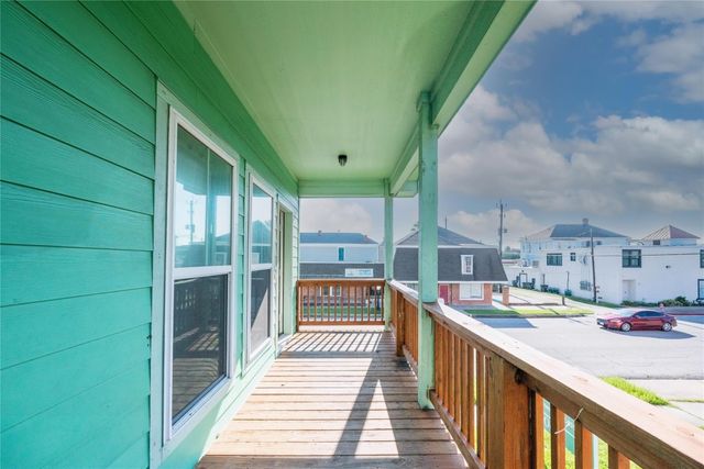 2101 Sealy Street, Galveston, TX 77550