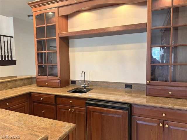 8137 Desert Jewel Circle, Las Vegas, NV 89128