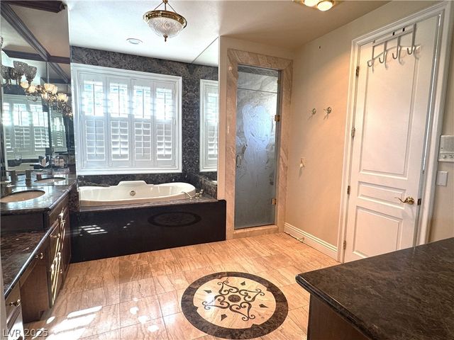 8137 Desert Jewel Circle, Las Vegas, NV 89128