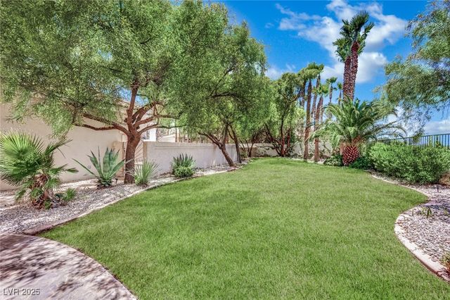 8137 Desert Jewel Circle, Las Vegas, NV 89128