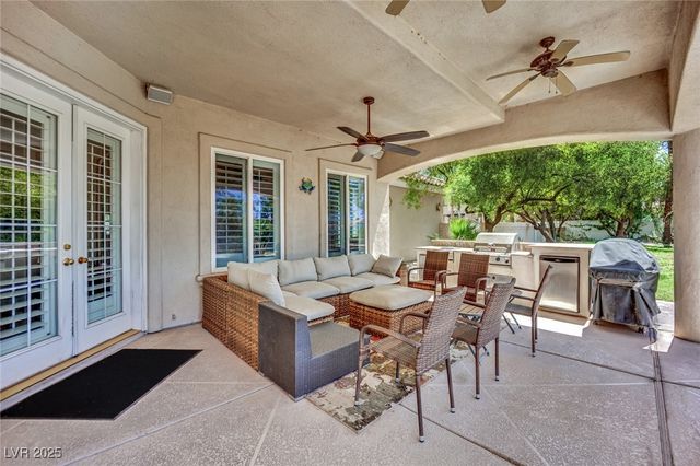 8137 Desert Jewel Circle, Las Vegas, NV 89128