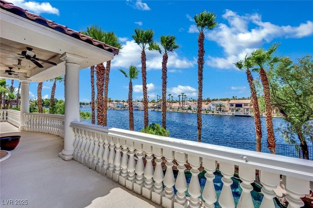 8137 Desert Jewel Circle, Las Vegas, NV 89128