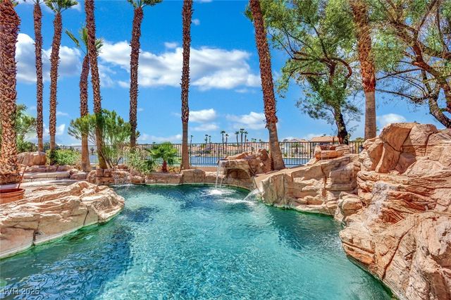8137 Desert Jewel Circle, Las Vegas, NV 89128