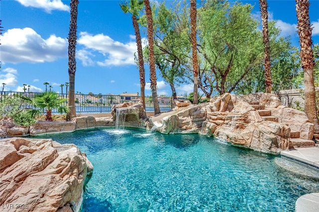 8137 Desert Jewel Circle, Las Vegas, NV 89128