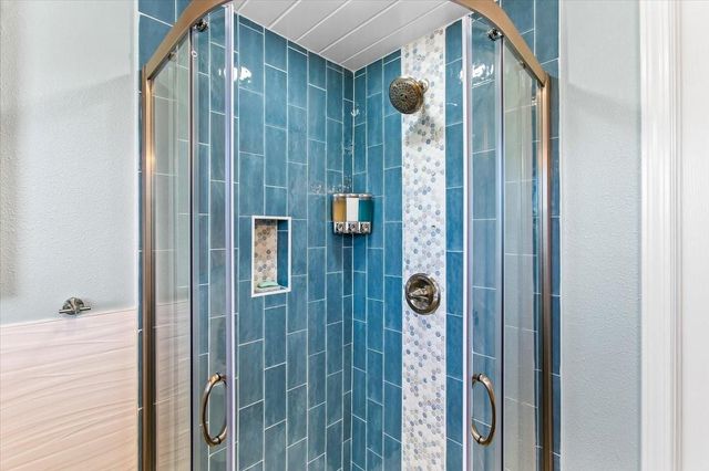 16531 Nassau Way, Jamaica Beach, TX 77554