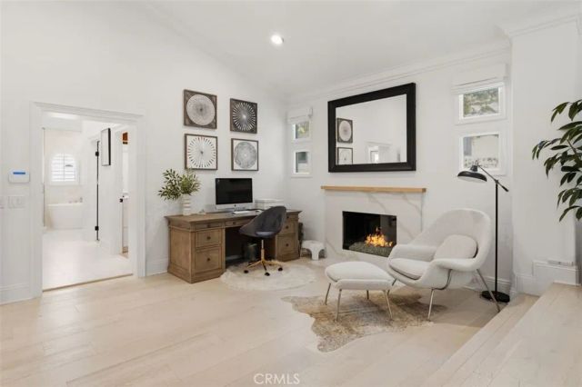 23262 Park Corniche, Calabasas, CA 91302
