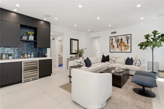 23262 Park Corniche, Calabasas, CA 91302