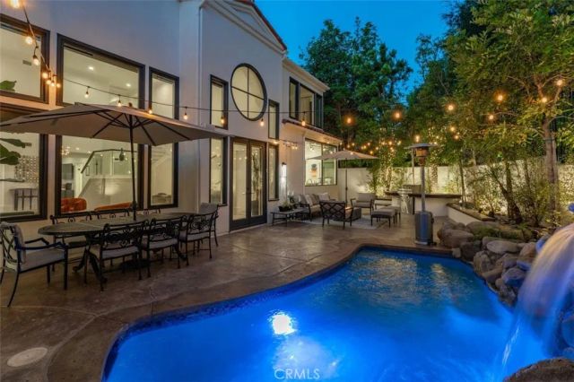 23262 Park Corniche, Calabasas, CA 91302