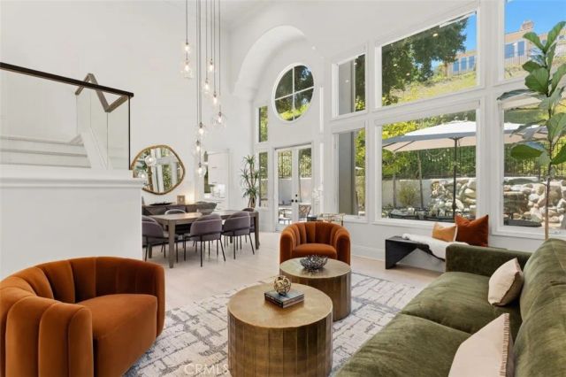 23262 Park Corniche, Calabasas, CA 91302