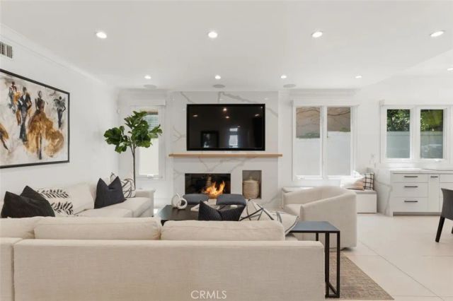 23262 Park Corniche, Calabasas, CA 91302