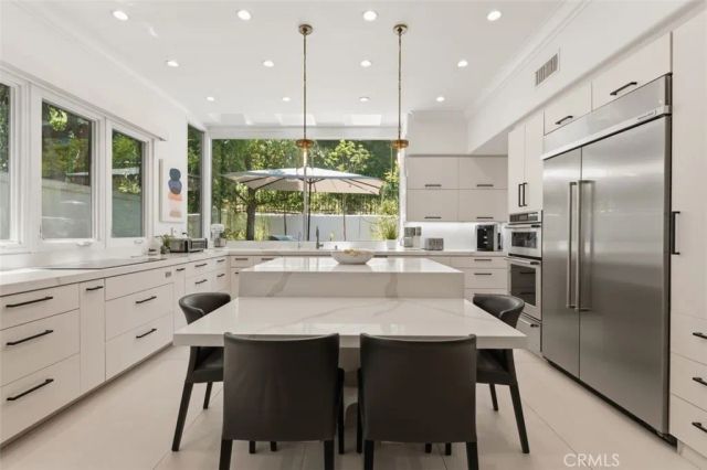 23262 Park Corniche, Calabasas, CA 91302