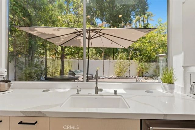 23262 Park Corniche, Calabasas, CA 91302