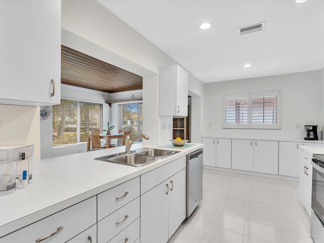 4504 NW 47th Terrace, Tamarac, FL 33319