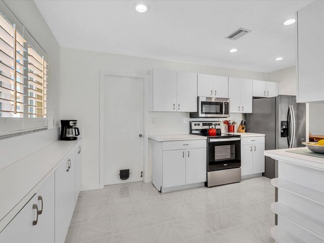 4504 NW 47th Terrace, Tamarac, FL 33319