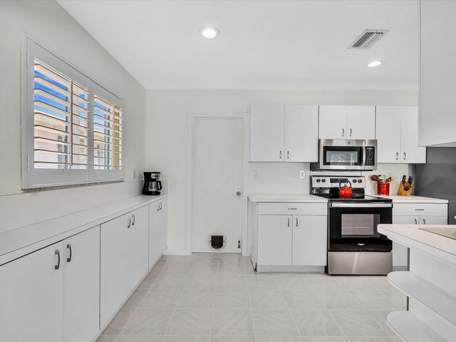 4504 NW 47th Terrace, Tamarac, FL 33319