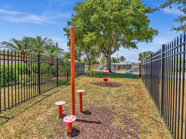 4504 NW 47th Terrace, Tamarac, FL 33319