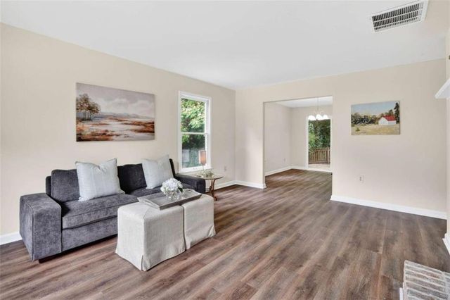 1208 Shiloh Circle, Kennesaw, GA 30144