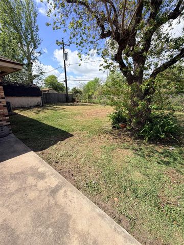 2714 San Jacinto Drive, Pasadena, TX 77502