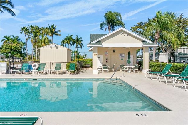 1777 Emerald Cove CIR, Cape Coral, FL 33991