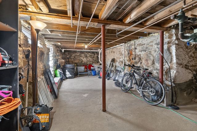 81 Littleton Rd, Chelmsford, MA 01824