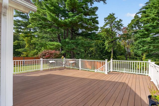81 Littleton Rd, Chelmsford, MA 01824
