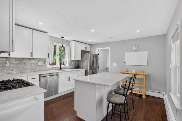 81 Littleton Rd, Chelmsford, MA 01824