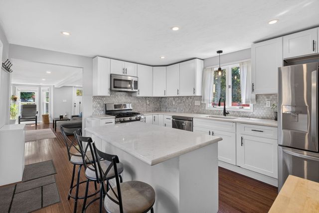 81 Littleton Rd, Chelmsford, MA 01824
