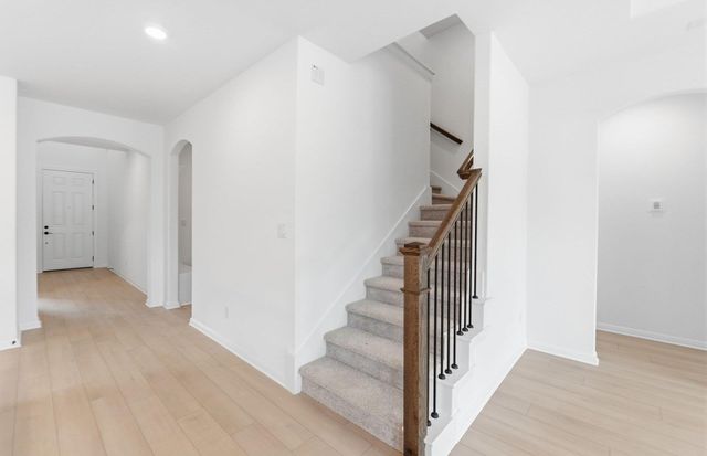 6917 Cliff Rose DR, Spicewood, TX 78669