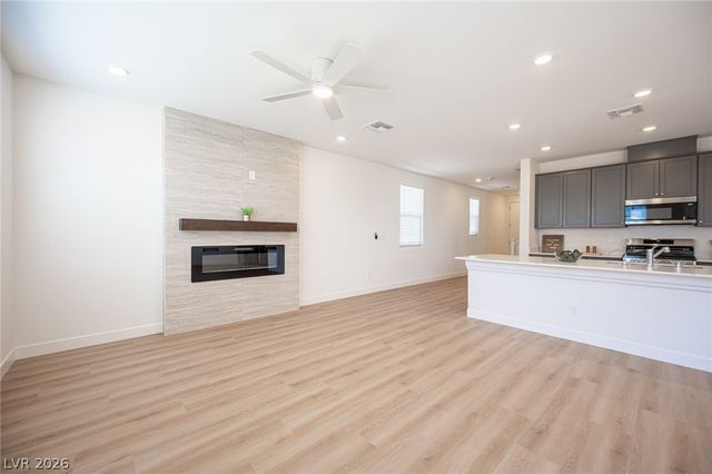 10279 Fragrant Apple Court, Las Vegas, NV 89141