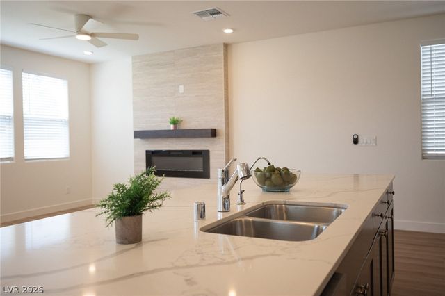 10279 Fragrant Apple Court, Las Vegas, NV 89141