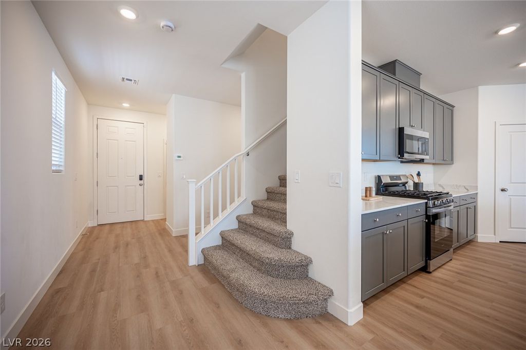 Image 7 of property listing at 10279 Fragrant Apple Court, Las Vegas, NV 89141