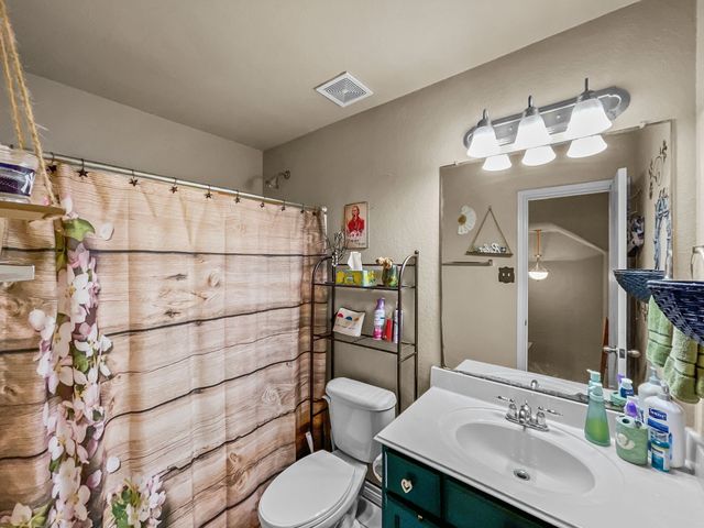 301 Quail Run Road, Red Oak, TX 75154