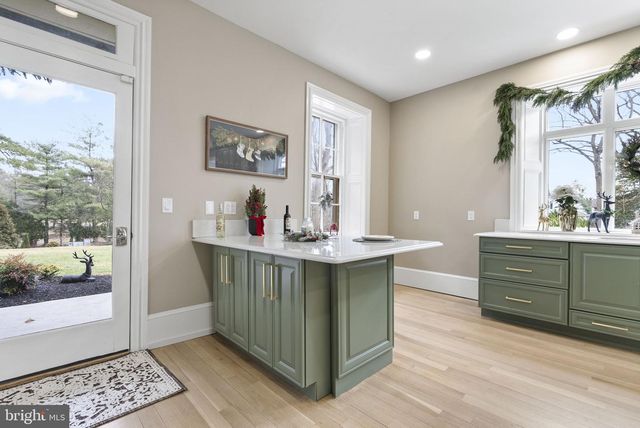 231 WOODLANE RD, Edgewater Park, NJ 08010