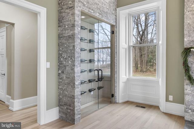 231 WOODLANE RD, Edgewater Park, NJ 08010