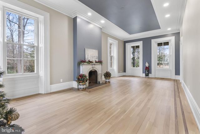 231 WOODLANE RD, Edgewater Park, NJ 08010