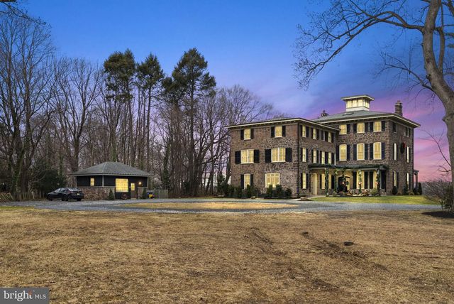 231 WOODLANE RD, Edgewater Park, NJ 08010