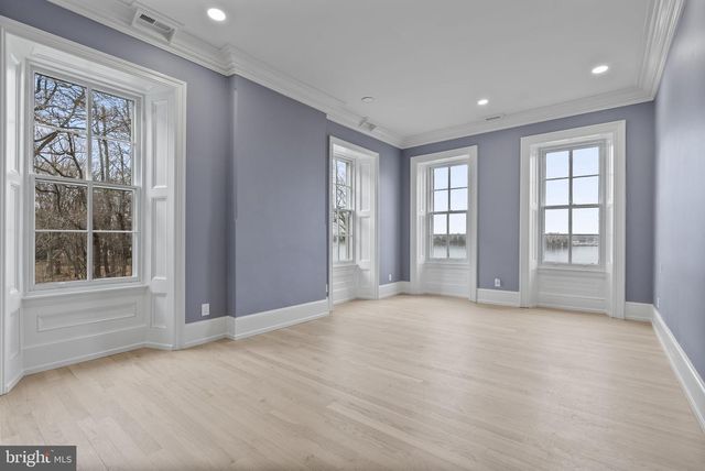 231 WOODLANE RD, Edgewater Park, NJ 08010