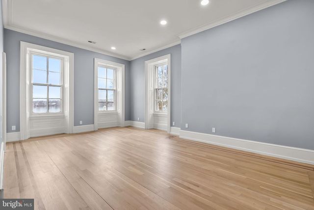 231 WOODLANE RD, Edgewater Park, NJ 08010