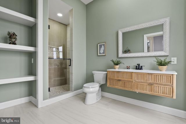 231 WOODLANE RD, Edgewater Park, NJ 08010