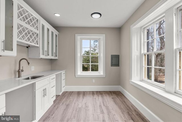 231 WOODLANE RD, Edgewater Park, NJ 08010