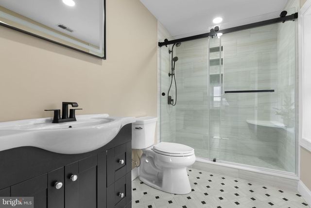 231 WOODLANE RD, Edgewater Park, NJ 08010