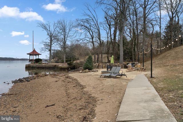 231 WOODLANE RD, Edgewater Park, NJ 08010