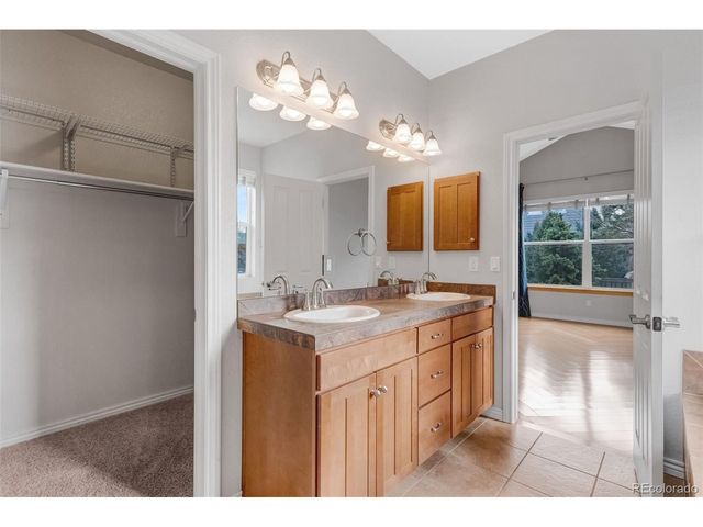 1530 Lincoln St, Longmont, CO 80501