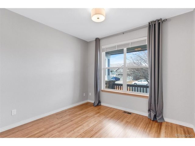 1530 Lincoln St, Longmont, CO 80501