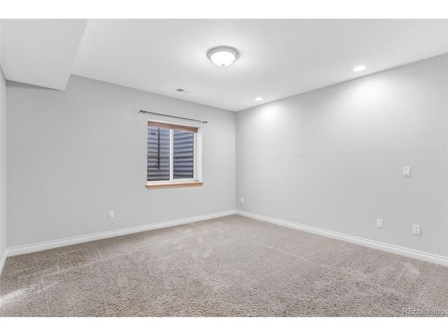 1530 Lincoln St, Longmont, CO 80501