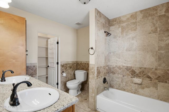 4229 E WILSHIRE Drive, Phoenix, AZ 85008