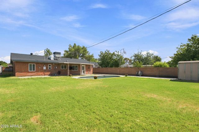4229 E WILSHIRE Drive, Phoenix, AZ 85008